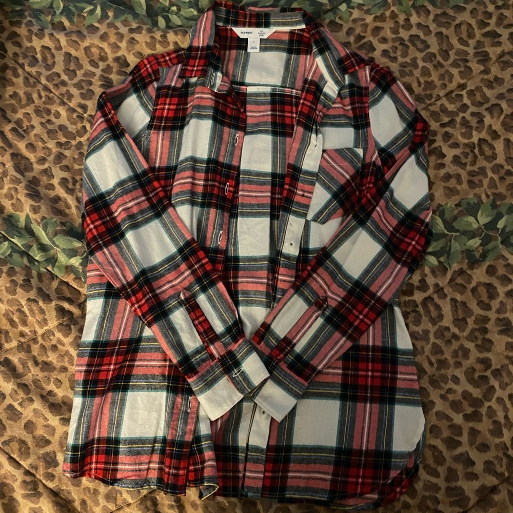 Long Sleeve Button-Front Plaid Shirt